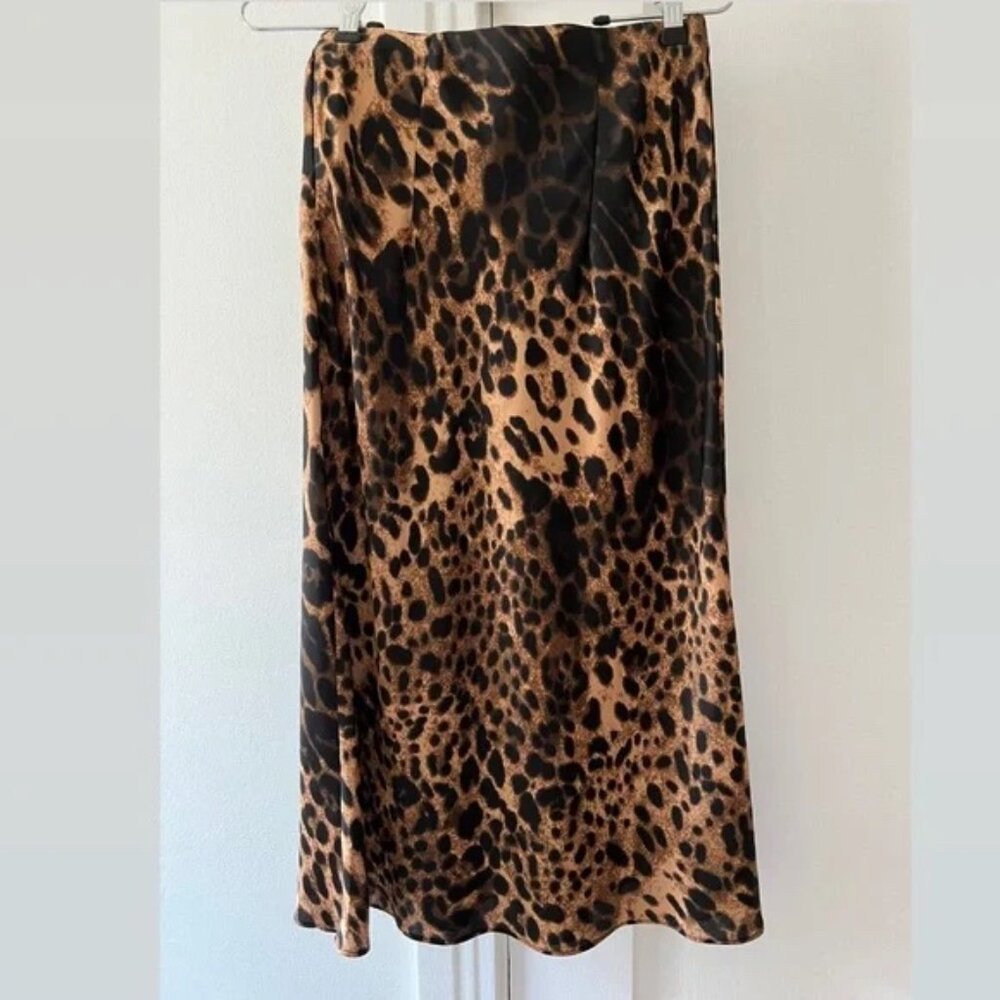 NWT! F21 Forever 21 Contemporary Satin Animal Print Midi Skirt - Picture 6 of 10